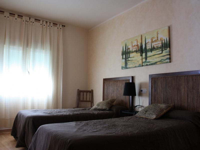 Hostal Rte. Elena Fuentes de Ebro Chambre photo