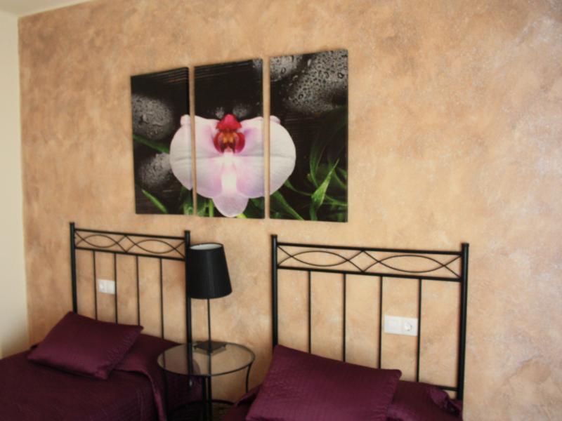Hostal Rte. Elena Fuentes de Ebro Chambre photo